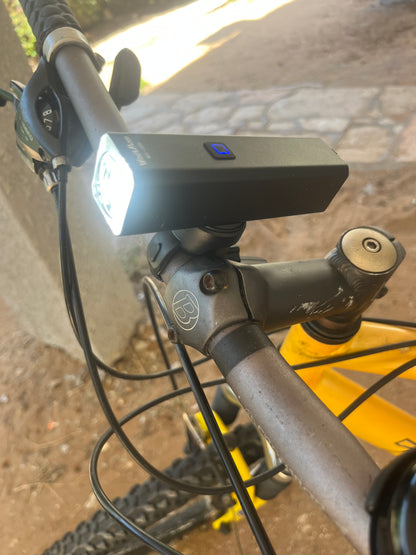 Wind & Moon 1000