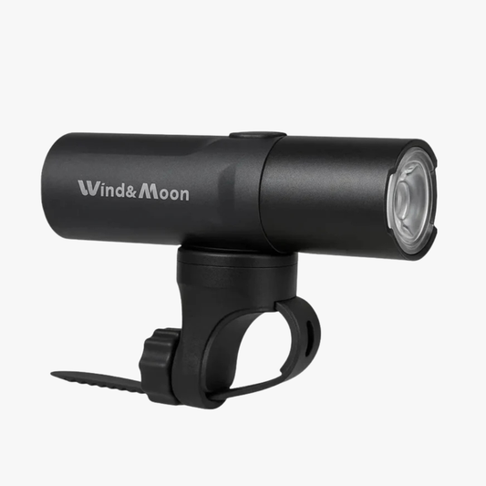 Wind & Moon 800